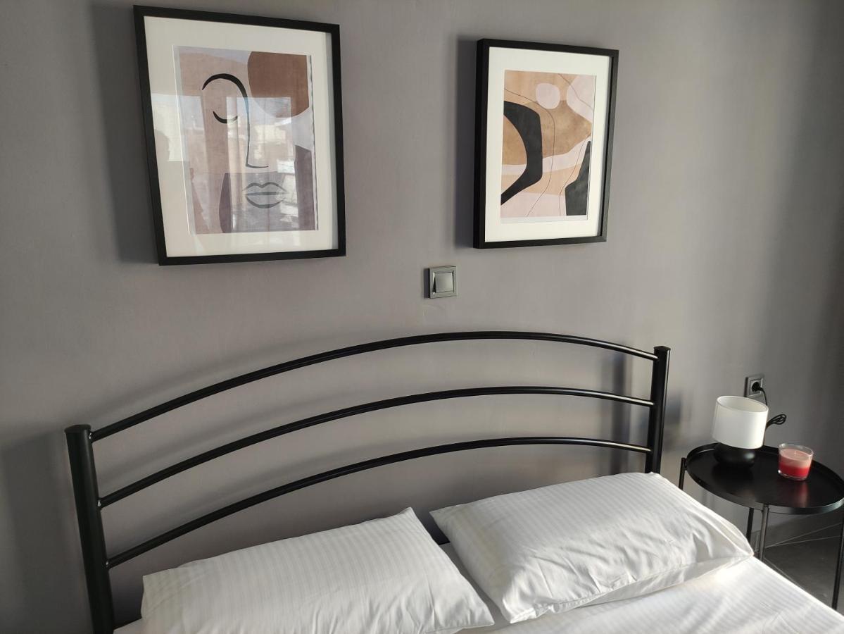 Karavela Street Apartment เปรเวซา ภายนอก รูปภาพ